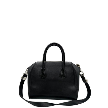 retro Antigona Givenchy in pelle martellata nera nella misura piccola, di lusso, originale, ottime condizioni, usata. 