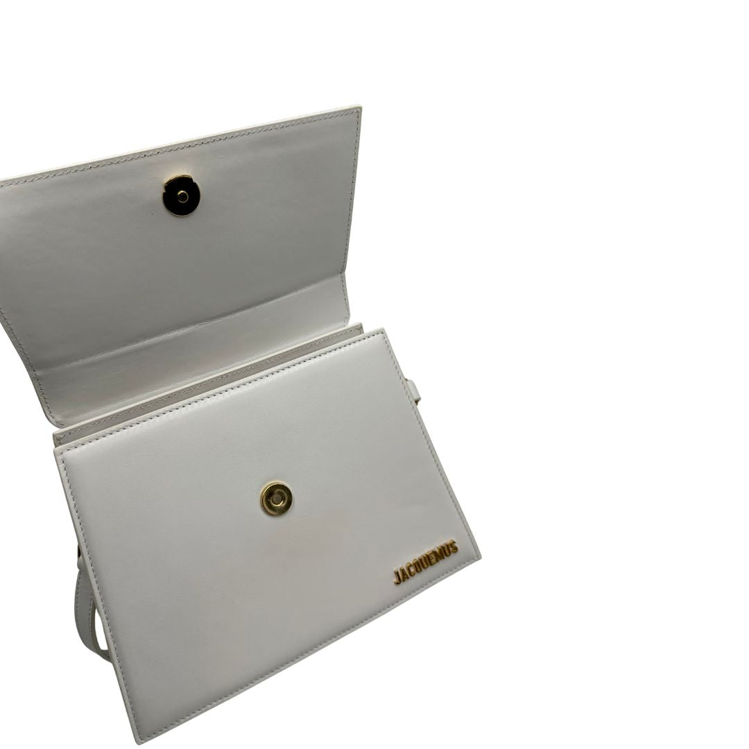 intern   Borsa Jacquemus Le Chiquito color bianco gesso, di lusso, originale, ottime condizioni, usata.