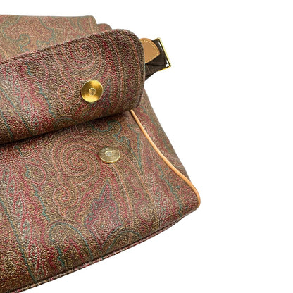 Chiusura, Cartella Etro in canvas trama Paisley, indossabile a tracolla. Originale, usata, di lusso, in ottime condizioni.