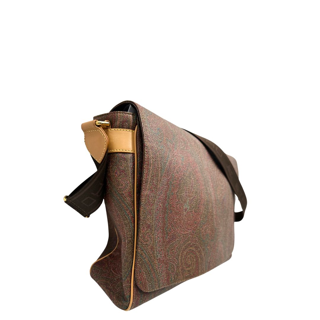 Laterale, Cartella Etro in canvas trama Paisley, indossabile a tracolla. Originale, usata, di lusso, in ottime condizioni.