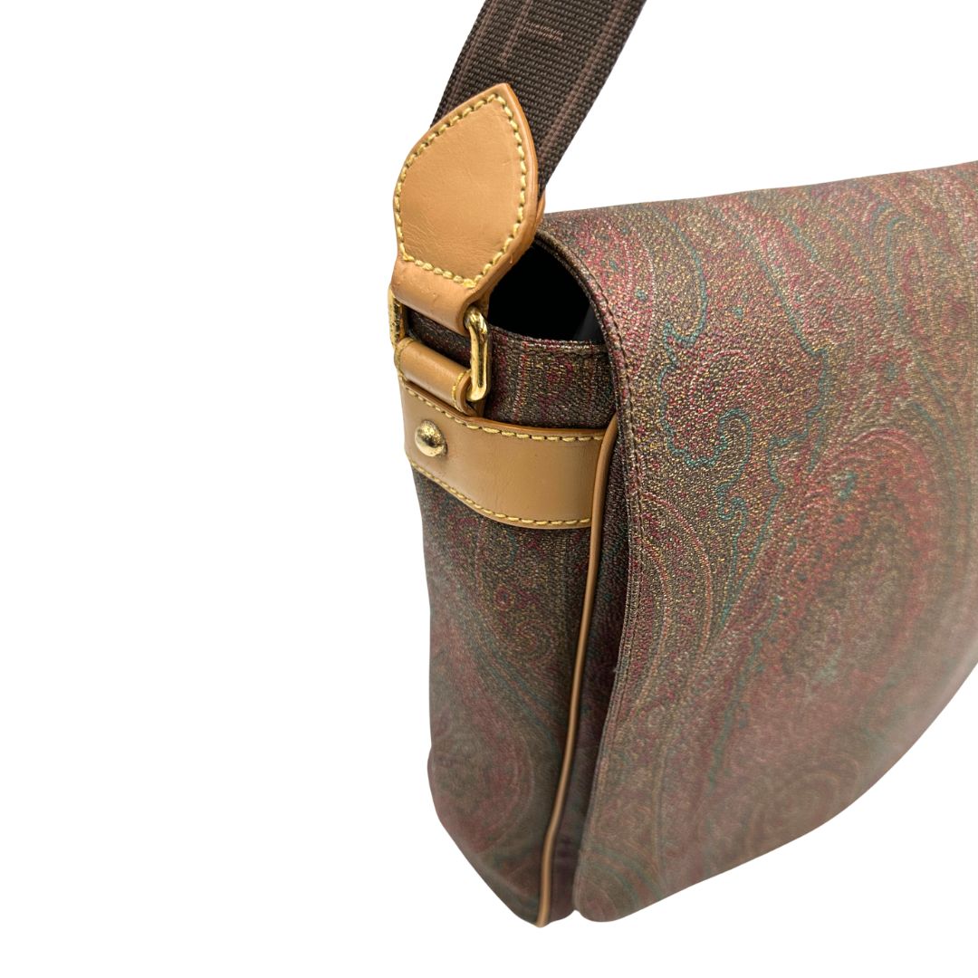 Laterale, Cartella Etro in canvas trama Paisley, indossabile a tracolla. Originale, usata, di lusso, in ottime condizioni.