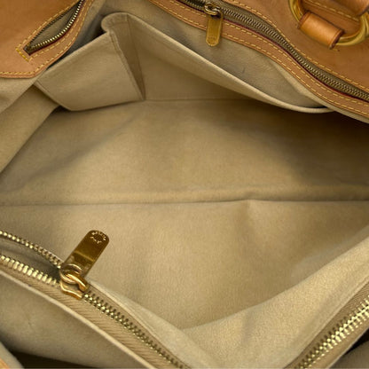 interno Borsa Etoile LV in canvas trapuntato monogram, indossabile a spalla, di lusso, originale, ottime condizioni, usata. 