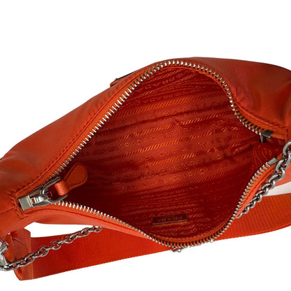 interno Borsa Prada Re-edition 2005 in nylon arancione , di lusso, originale, eccellenti condizioni, usata  