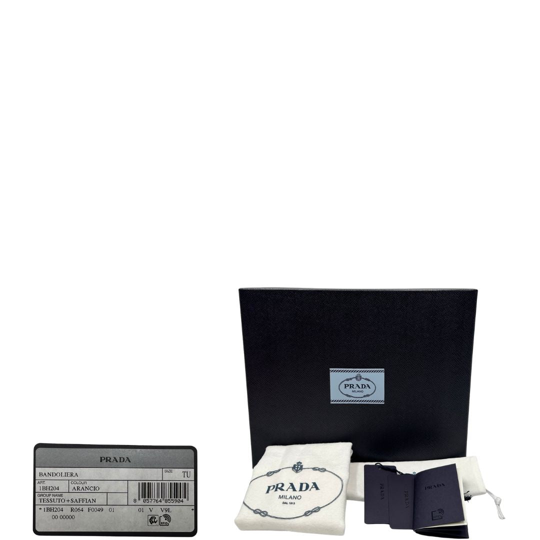 corredo  Borsa Prada Re-edition 2005 in nylon arancione , di lusso, originale, eccellenti condizioni, usata  