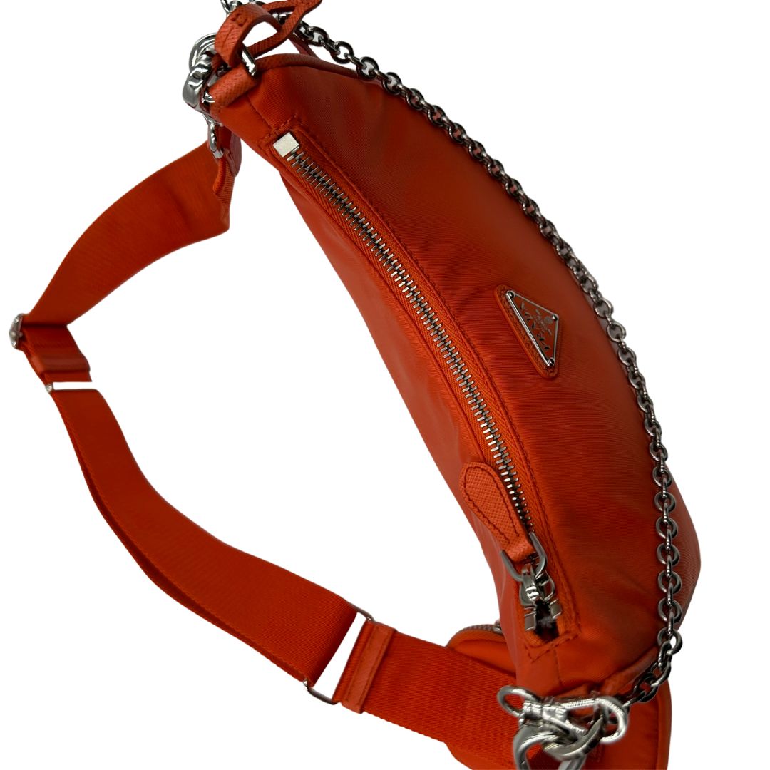  Borsa Prada Re-edition 2005 in nylon arancione , di lusso, originale, eccellenti condizioni, usata 