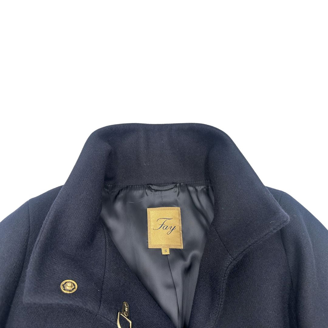 Cappotto corto Fay nella colorazione blu notte, di lusso, originale, ottime condizioni, usato.