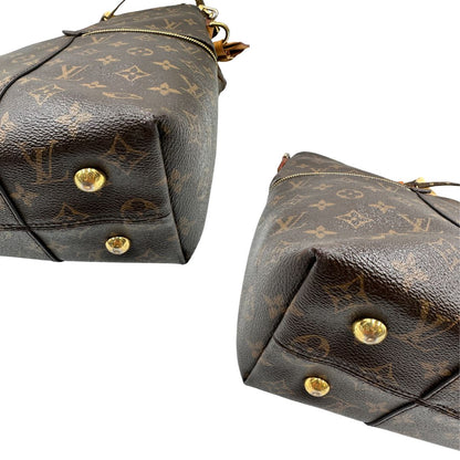 angoli Borsa Mélie LV in canvas monogram, munita di un manico singolo e una tracolla amovibile e regolabile, di lusso, originale, ottime condizioni, usata. 