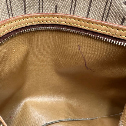 interno Borsa LV Neverfull monogram nella versione PM, di lusso, originale, usata. 
