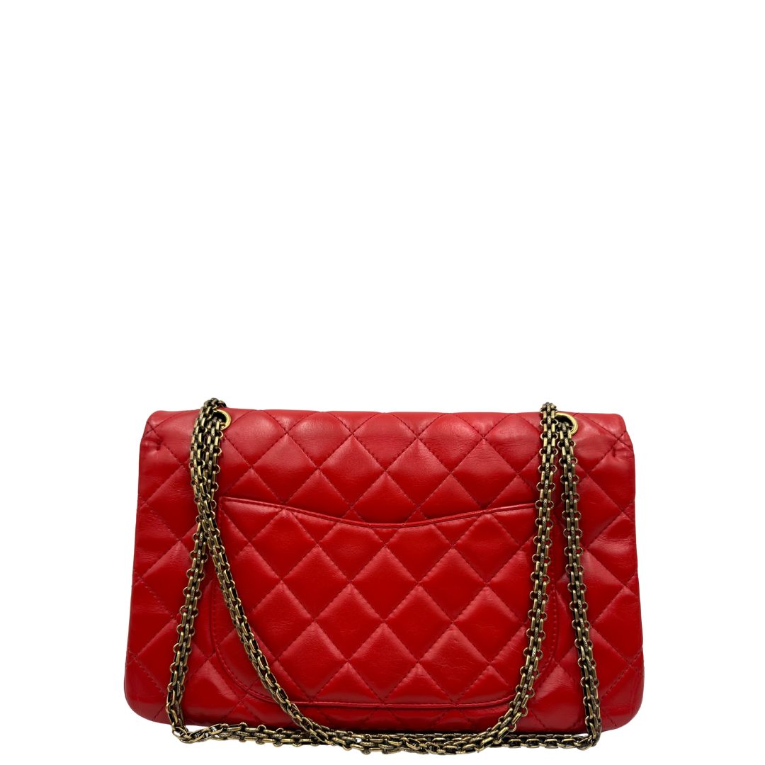 retro Borsa Chanel in pelle rossa trapuntata, indossabile a spalla, di lusso, originale, usata. 