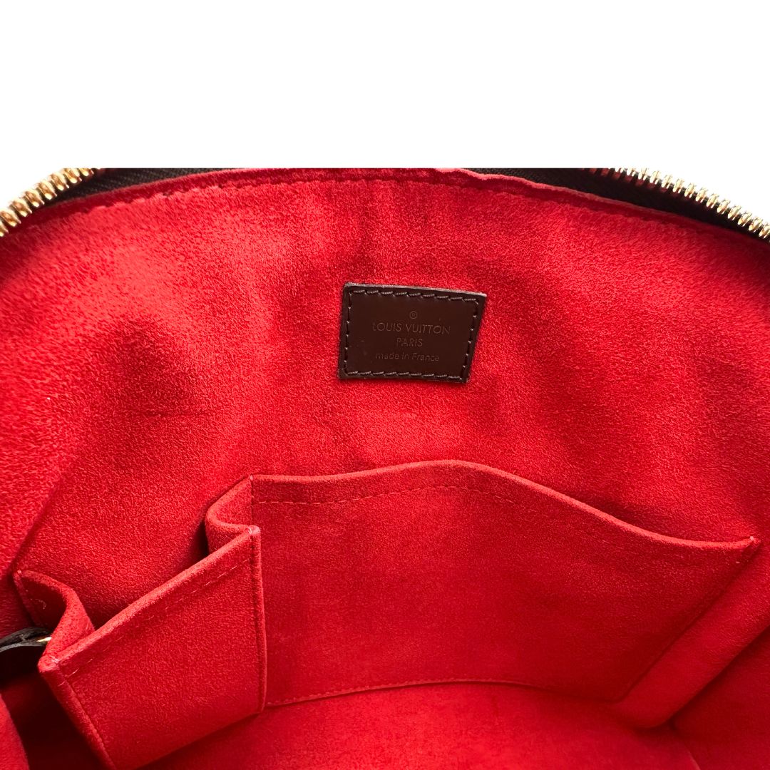 Interno, Borsa LV in canvas Damier Ébène nella versione MM. Originale, usata, di lusso, in ottime condizioni.