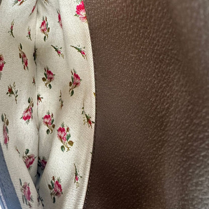 interno  Borsa Gucci Dionysus in pelle marrone impreziosita da iconica striscia Web verde e rossa, di lusso, originale, ottime condizioni, usata. 