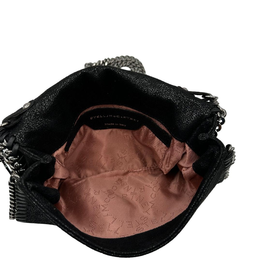 interno Borsa Falabella Stella McCartney realizzata in pelle vegana nera, di lusso, originale, eccellenti condizioni, usata. 