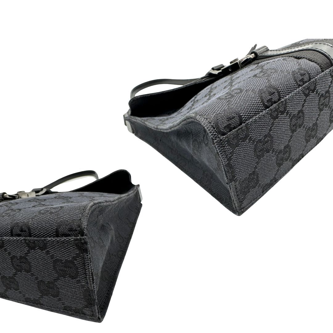 angoli Borsa Gucci in tessuto GG nero con finiture in pelle tono su tono 