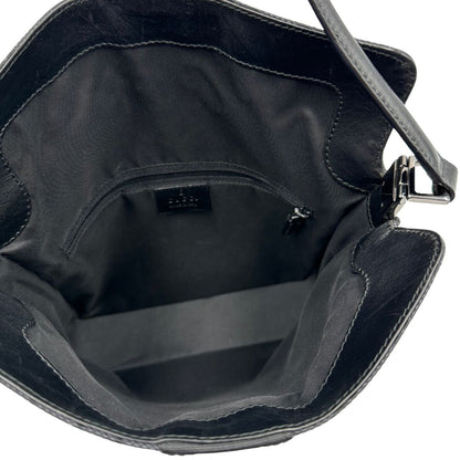 interno Borsa Gucci in tessuto GG nero con finiture in pelle tono su tono 