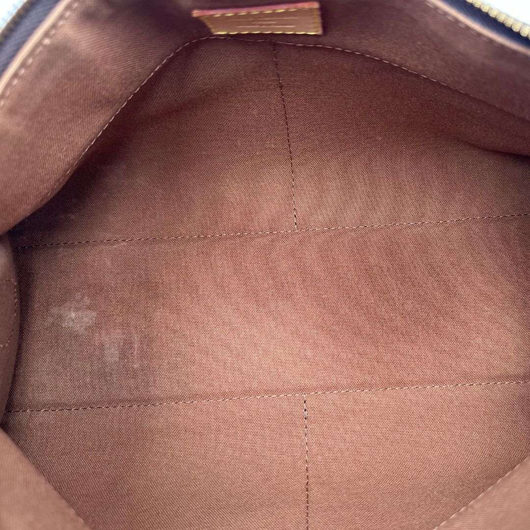 interno Borsa LV in canvas monogram e finiture in vacchetta naturale, di lusso, originale, ottime condizioni, usato, originale. 
