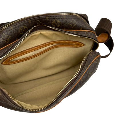 Reporter PM Louis Vuitton