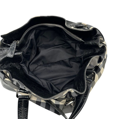 interno  Borsa Burberry in tessuto tartan e finiture in pelle verniciata nera, di lusso, originale, ottime condizioni. 