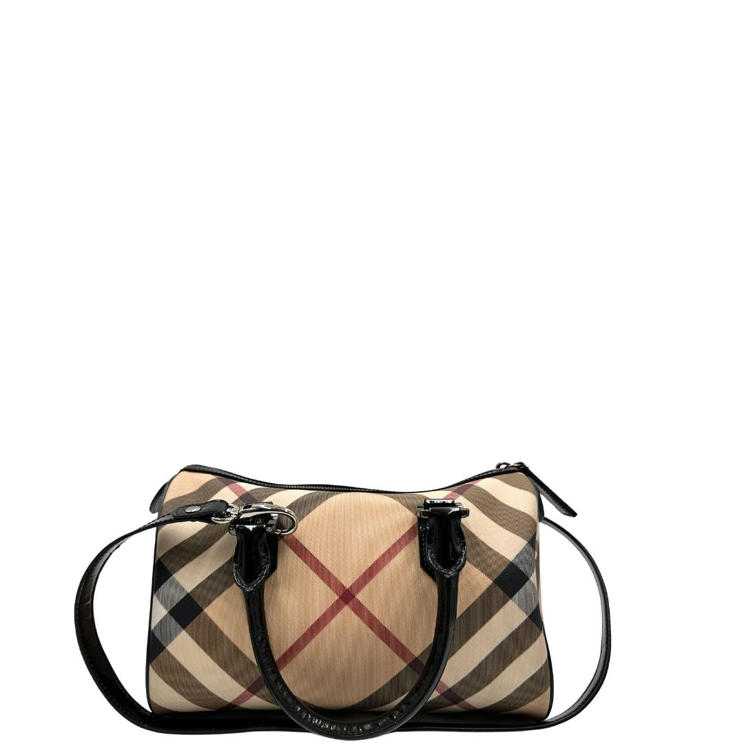 Retro, Bauletto Burberry in canvas beige tartan e finiture in pelle verniciata nera. Originale, usato, di lusso, in ottime condizioni.
