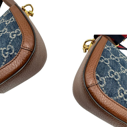 angoli Borsa Gucci Horsebit in tessuto denim nella versione piccola, di lusso, originale, ottime condizioni, usata. 