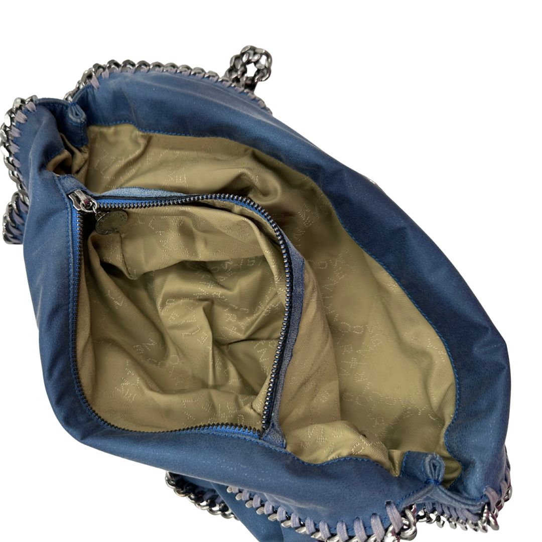 interno Borsa Falabella nella versione fold over tote effetto slavato, di lusso, originale, ottime condizioni, usata. 
