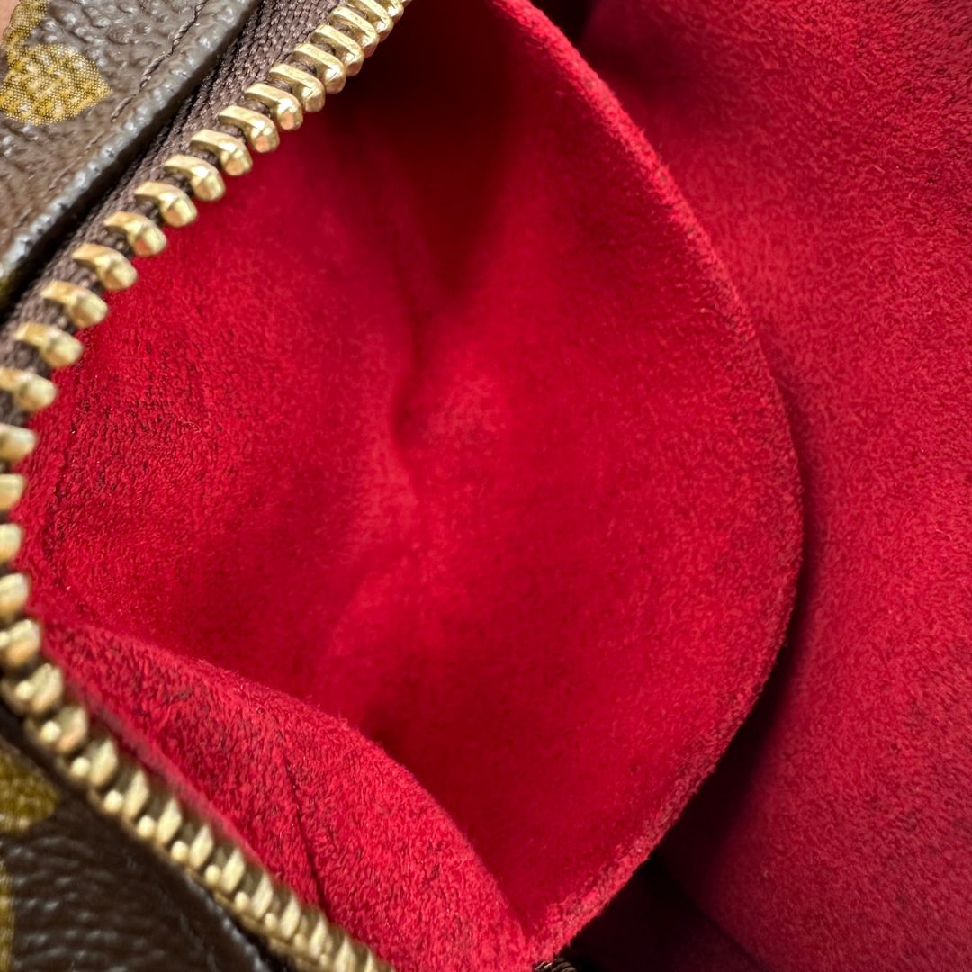 interno Pochette LV Wapity in canvas marrone monogram, di lusso, originale, ottime condizioni, usata. 