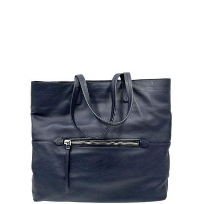 Retro, Borsa Miu Miu in pelle blu notte, indossabile a spalla. Originale, usata, di lusso, in ottime conddizioni.