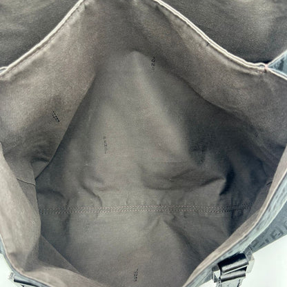 interno Borsa Fendi nera trama Zucchino, munita di doppi manici, di lusso, originale, ottime condizioni, usata.