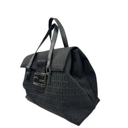 lato Borsa Fendi nera trama Zucchino, munita di doppi manici, di lusso, originale, ottime condizioni, usata. 