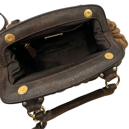  Borsa Miu Miu in pelle scamosciata marrone, indossabile anche a tracolla, di lusso, originale, ottime condizioni, usata.