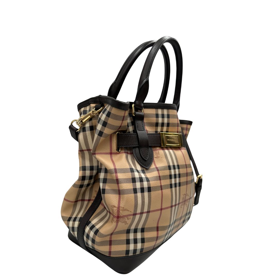 lato  Borsa Burberry in canvas tartan e finiture in pelle marroni, di lusso, originale, ottime condizioni, usata. 