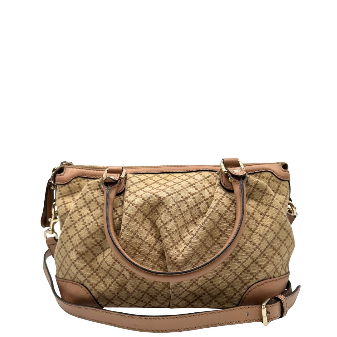 retro Borsa Gucci Diamante in tessuto beige con finiture in pelle rosa, munita di doppi manici e una tracolla amovibile e regolabile, di lusso, originale, ottime condizioni, usata. 