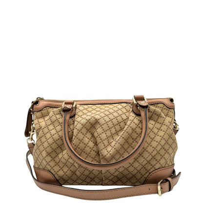 retro Borsa Gucci Diamante in tessuto beige con finiture in pelle rosa, munita di doppi manici e una tracolla amovibile e regolabile, di lusso, originale, ottime condizioni, usata. 
