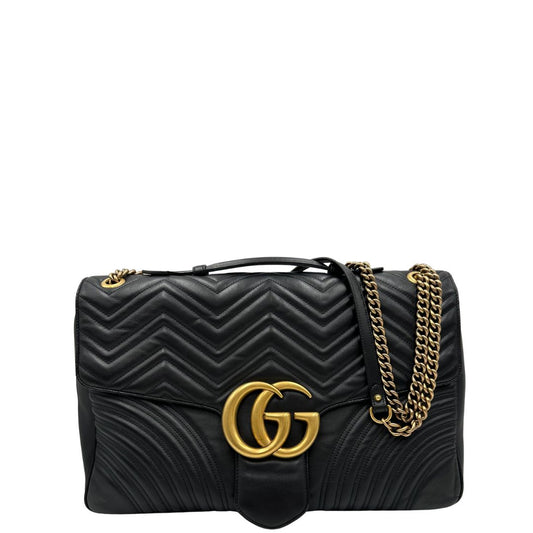 front  Borsa Gucci Marmont in pelle chevron nera, nella versione maxi, impreziosita da doppie G dorate, di lusso, originale, ottime condizioni, usata. 