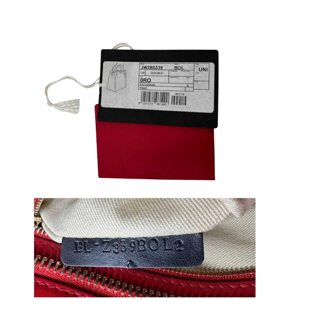 Borsa V. G. in pelle rossa impreziosita da borchie piramidali dorate, di lusso, originale, ottime condizioni, usata. 