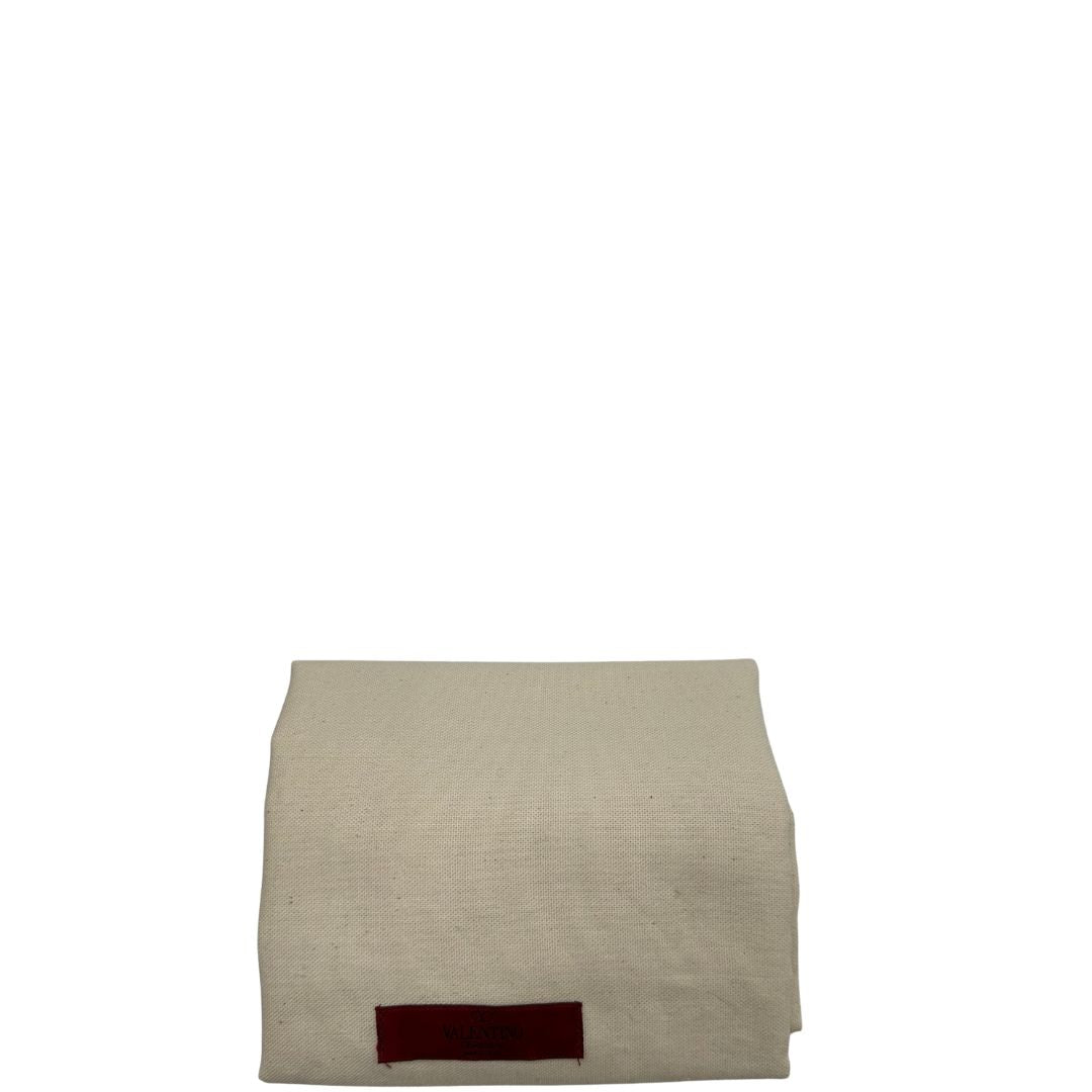 dustbag Borsa V. G. in pelle rossa impreziosita da borchie piramidali dorate, di lusso, originale, ottime condizioni, usata. 