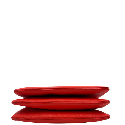 Borsa Celine Trio in pelle color rosso corallo e hardware dorato, di lusso, originale, ottime condizioni, usata.