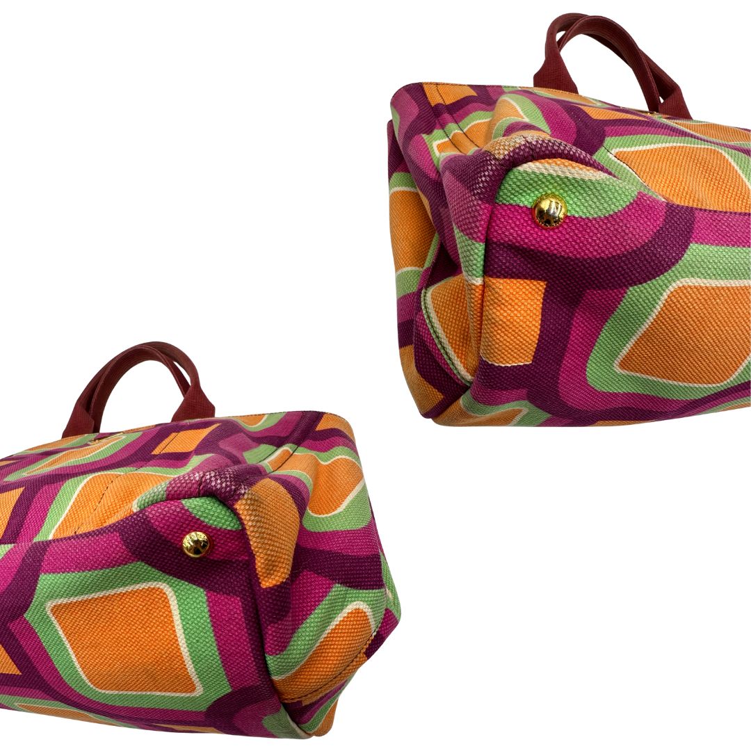angoli Borsa Prada in canapa multicolore; munita di doppi manici, da portare a mano 