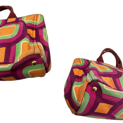angoli Borsa Prada in canapa multicolore; munita di doppi manici, da portare a mano 