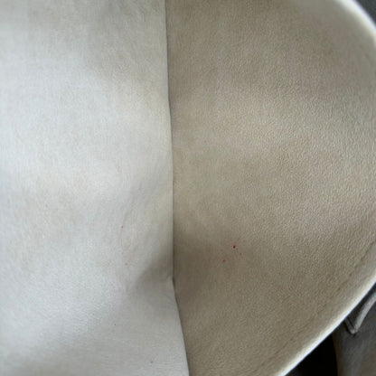 interno  Borsa LV in canvas monogram e finiture in vacchetta naturale, di lusso, originale, ottime condizioni. 