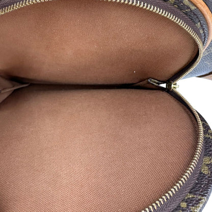 interno  Borsa LV Ellipse in canvas monogram e finiture in vacchetta naturale, nella versione a spalla, di lusso, originale, ottime condizioni, usata. 