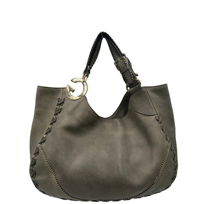 retro  Borsa Gucci Hobo Charlotte in pelle grigia munita di doppi manici, puoi indossarla comodamente a spalla, di lusso, originale, ottime condizioni, usata. 