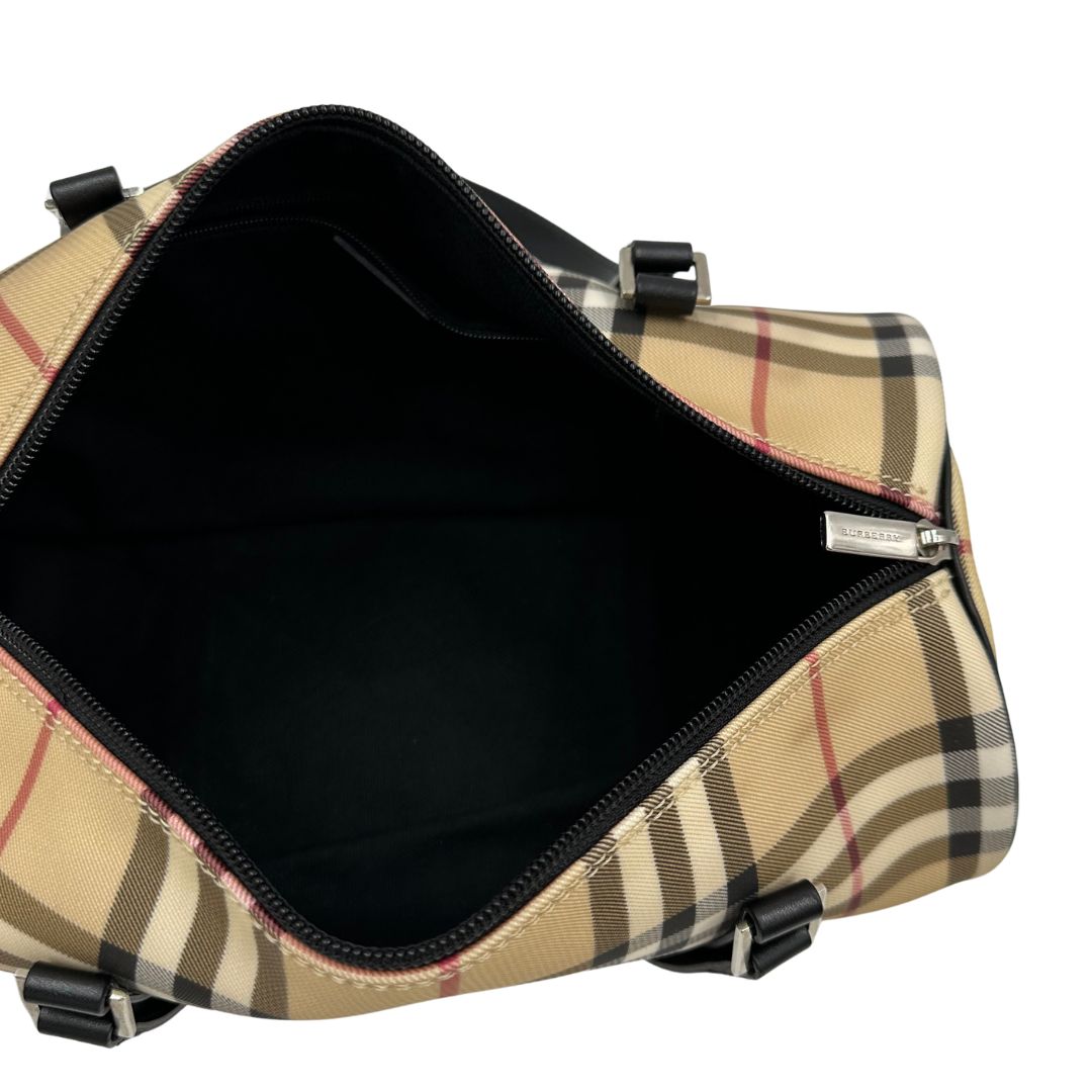 interno Borsa Burberry in canvas beige tartan con finiture in pelle nere, di lusso, originale, ottime condizioni, usata.