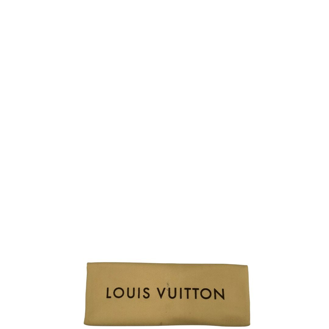 Borsa Louis Vuitton in tela Monogram con finiture in vacchetta naturale e dettagli hardware dorati. Design elegante, da portare a spalla, di lusso, originale, ottime condizioni, usata.