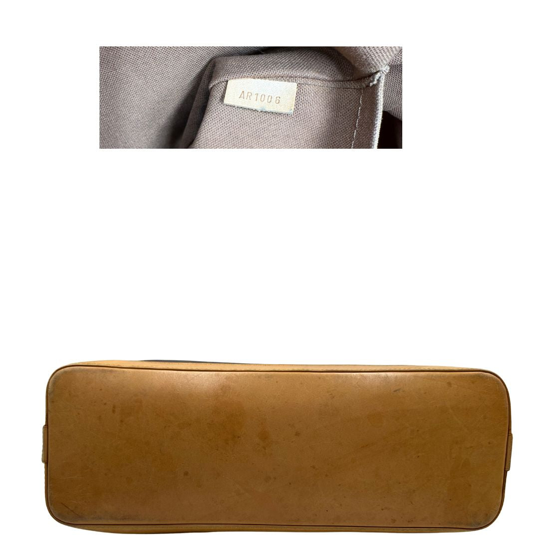 base Borsa Louis Vuitton in tela Monogram con finiture in vacchetta naturale e dettagli hardware dorati. Design elegante, da portare a spalla, di lusso, originale, ottime condizioni, usata. 