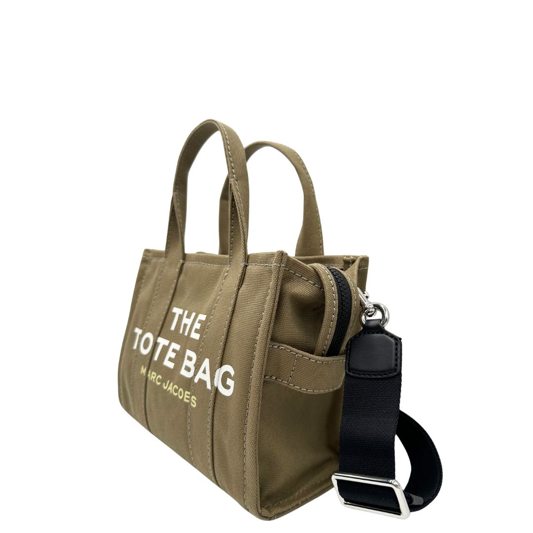 lato Borsa Marc Jacobs in tessuto verde nella versione small, di lusso, originale, eccellenti condizioni. 