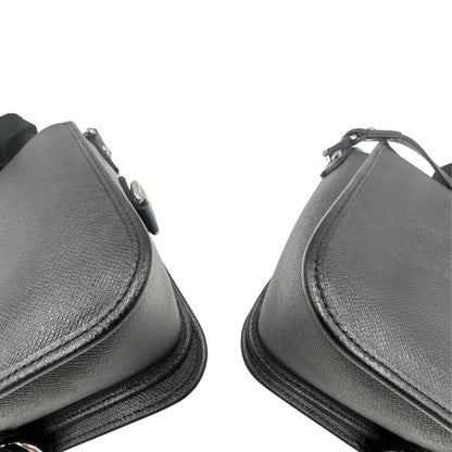 Tracolla Louis Vuitton Taiga Andrei