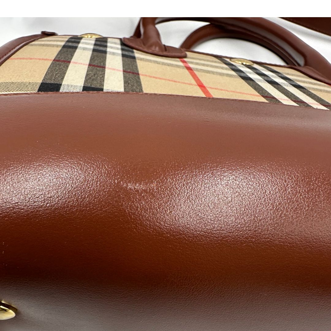  Borsa Burberry in tessuto beige tartan con finiture in pelle marroni, di lusso, originale, ottime condizioni, usata. 