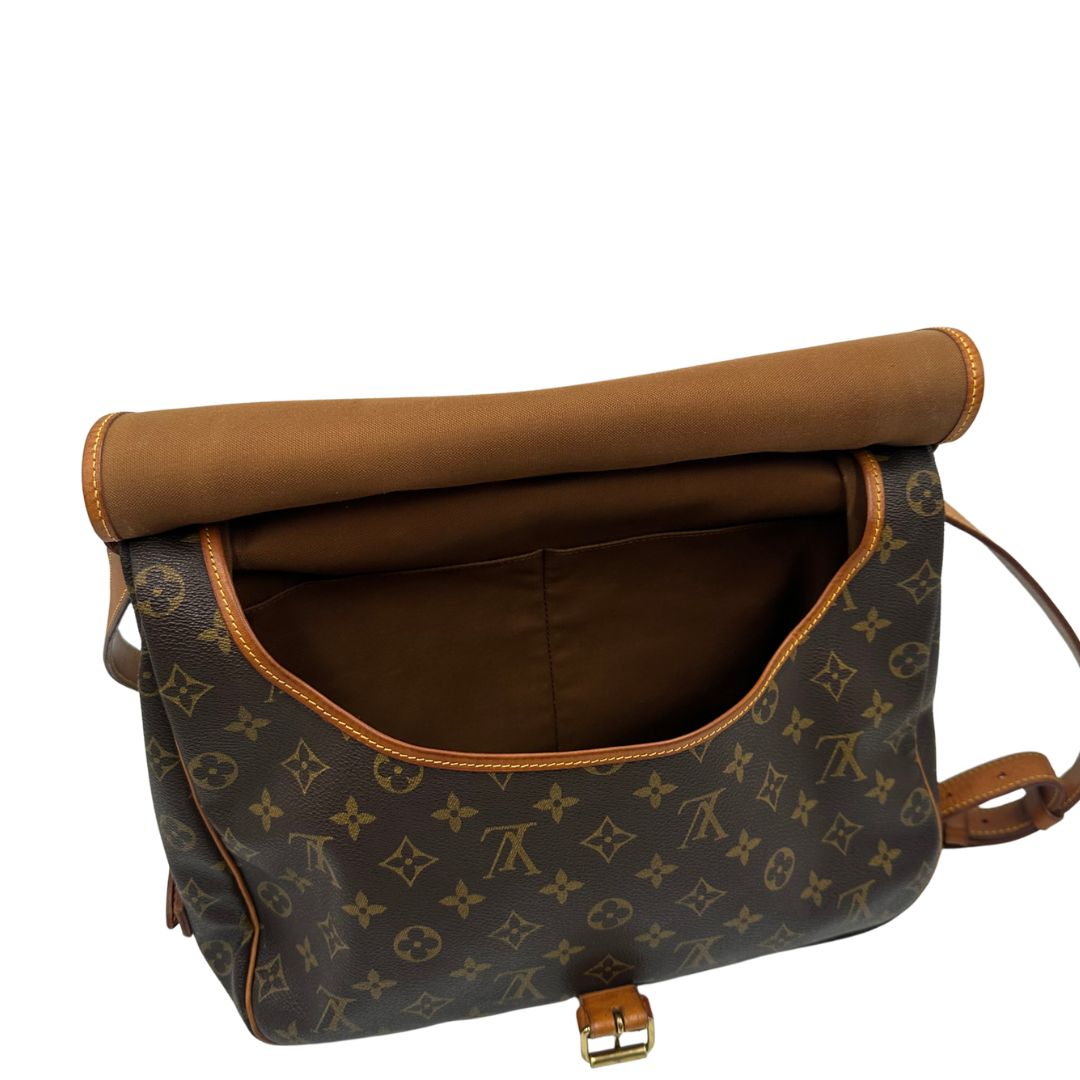 interno Borsa Saumur LV monogram nella misura 35 realizzata in canvas monogram e finiture in vacchetta naturale, di lusso, originale, ottime condizioni, usata 