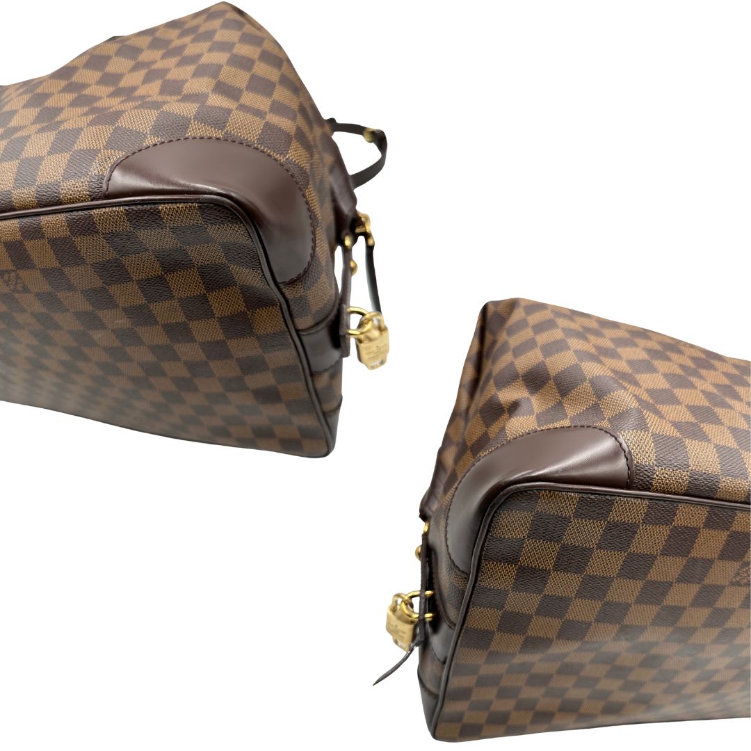 angoli Borsone Louis Vuitton in canvas Damier Ébène con finiture in pelle marrone e dettagli hardware dorati, di lusso, originale, ottime condizioni, usato. 