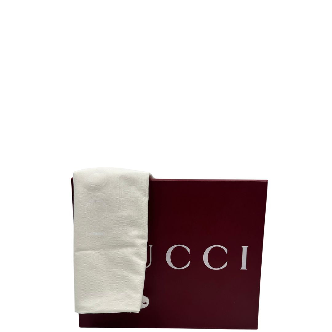 corredo Borsa Gucci realizzata in canvas GG Supreme color sabbia con finiture in pelle beige e hardware dorato, di lusso, originale, eccellenti condizioni. 